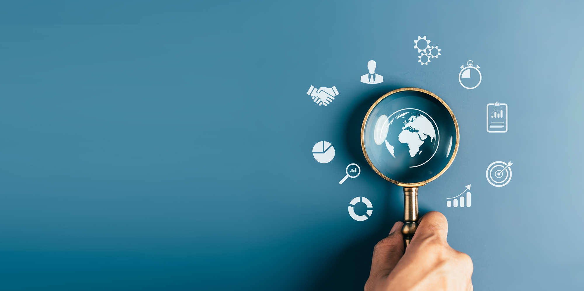 <span><em><i>글로벌 콘텐츠</i></em></span>   <span><em>디지털전환</em></span>    <span><em> 지산학 협력</em></span>